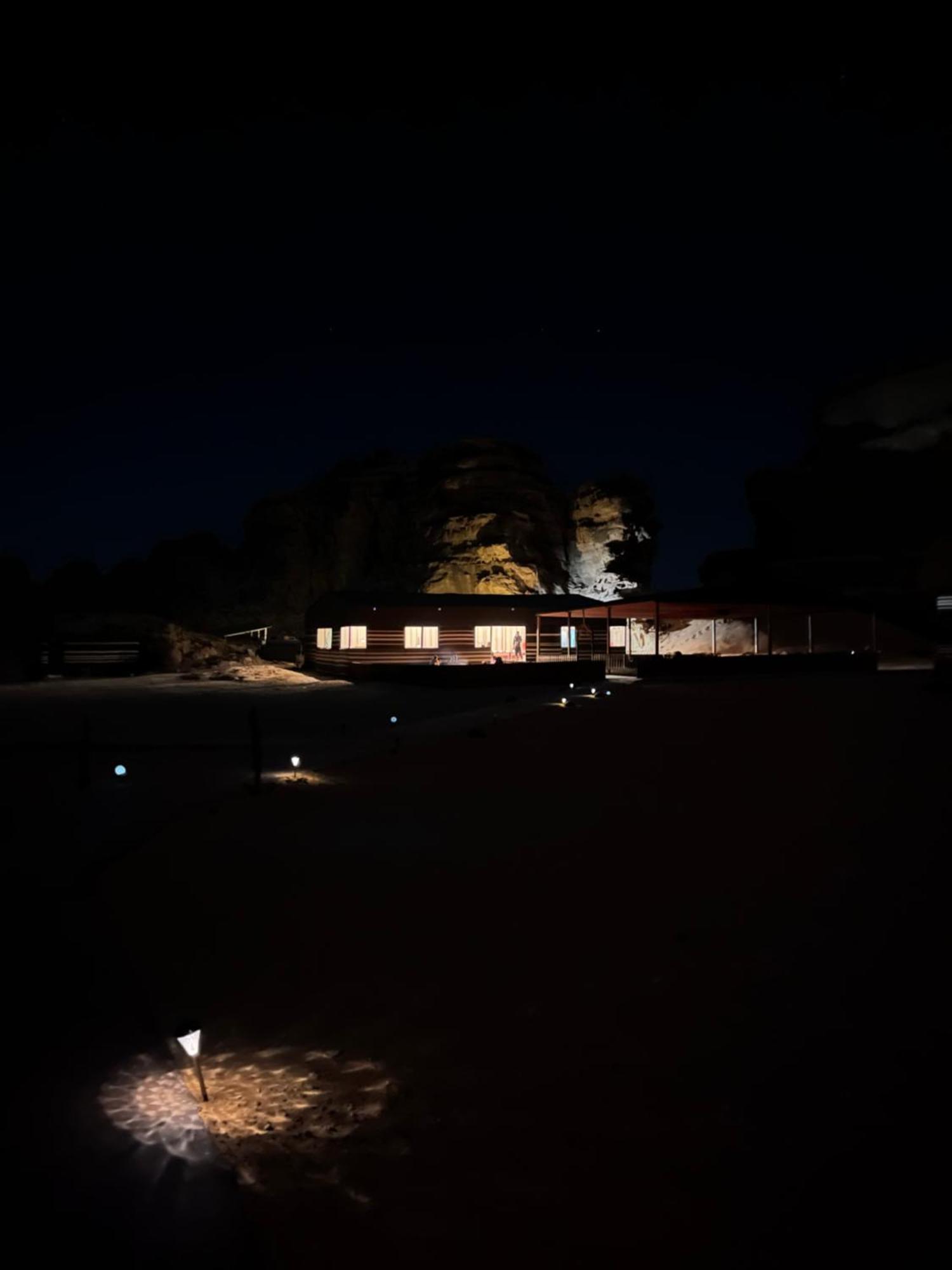Wadi Rum Magic Camp 외부 사진
